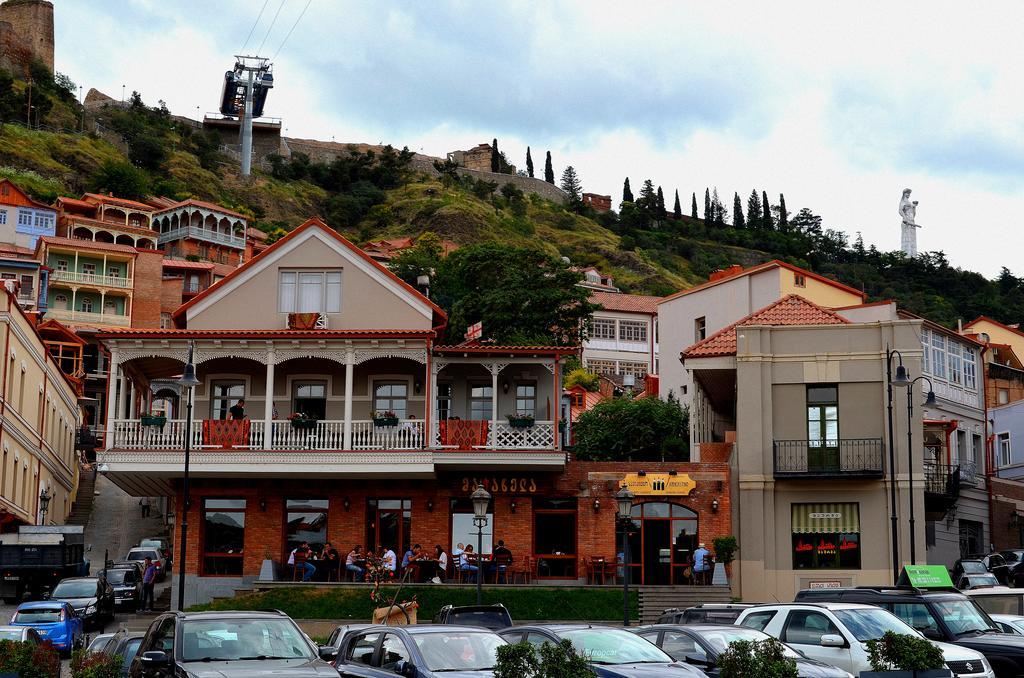 Meidan Hotel Tbilisi Exterior foto